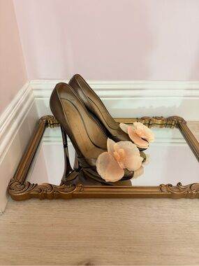 Giuseppe Zanotti Heels 10 IT 40 Grey Patent Custom Upcycled Chiffon Flower Pump